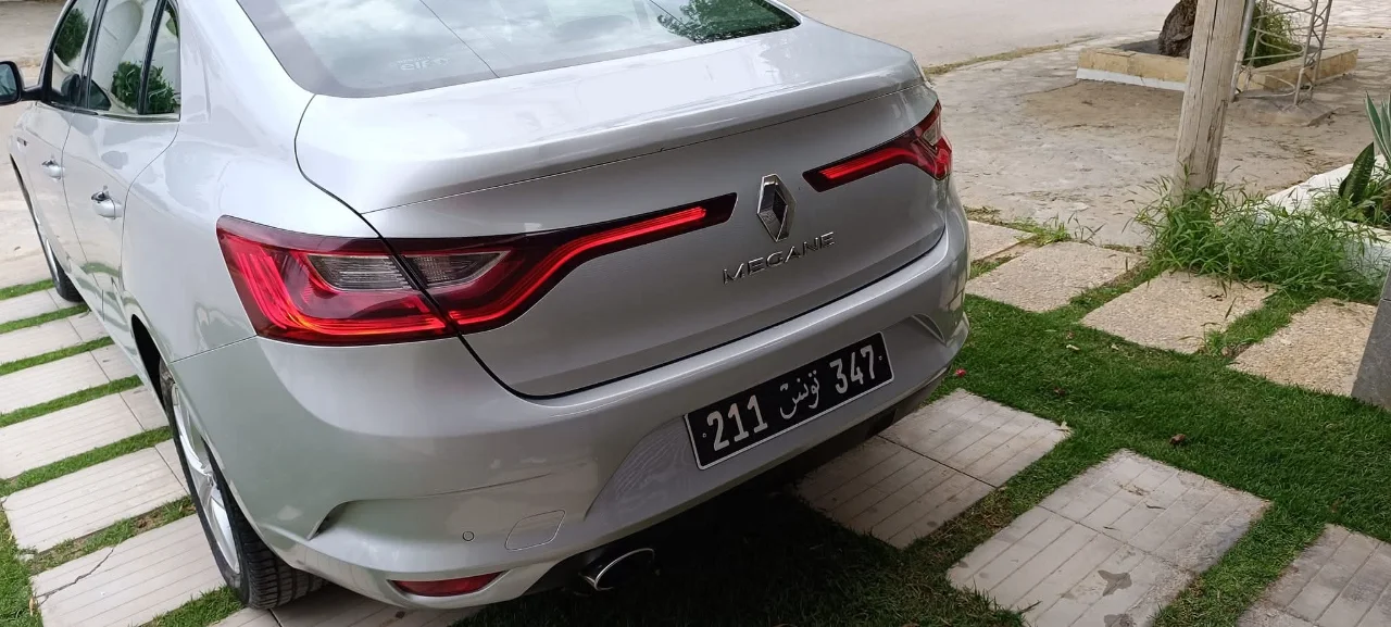 Renault Megane - Photo 6