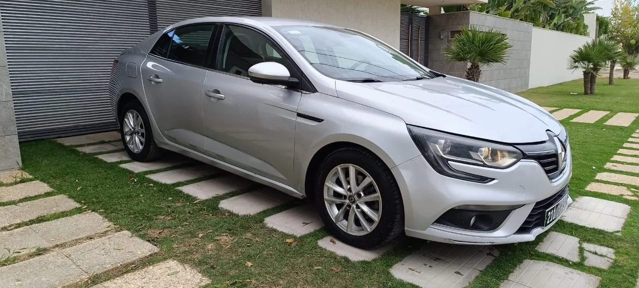 Renault Megane - Photo 4