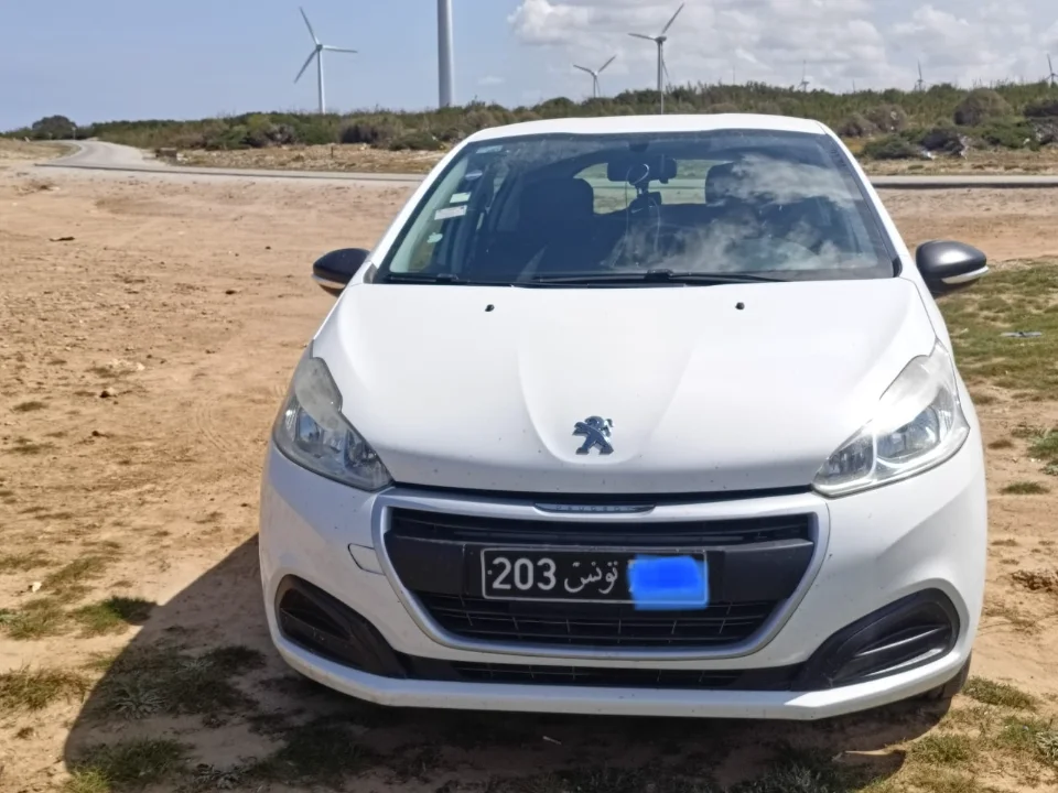 Peugeot 208 - Photo 4