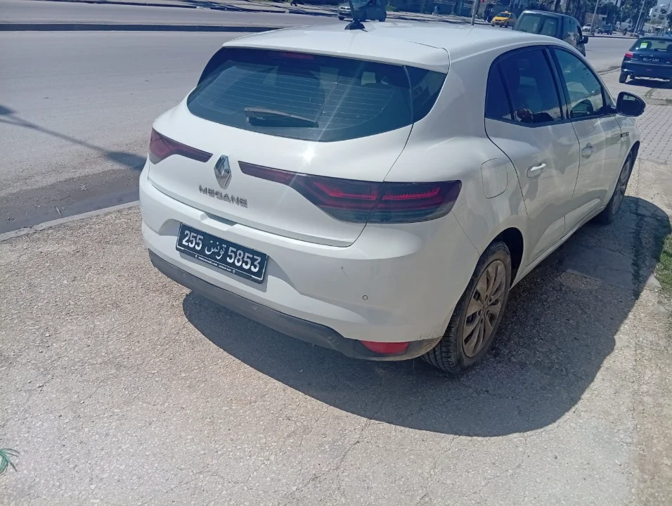 Renault Megane - Photo 6