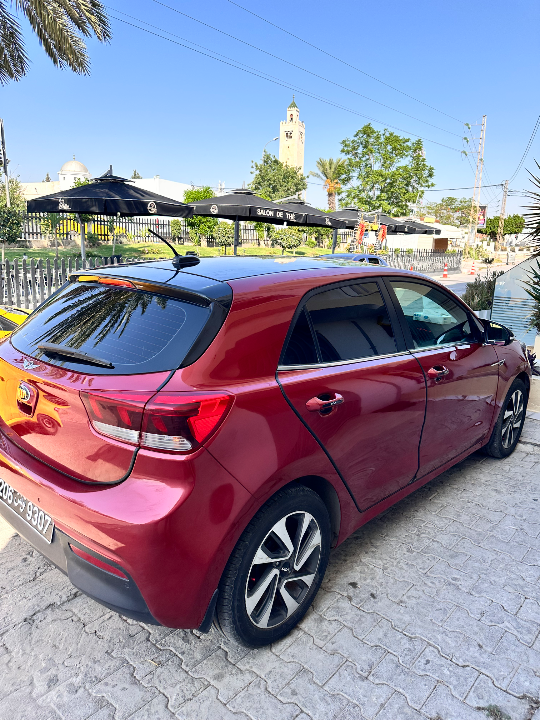 Kia RIO - Photo 9