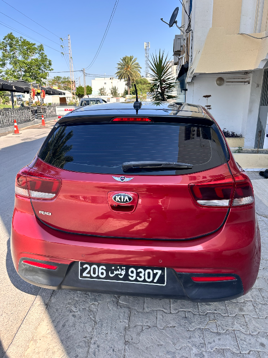 Kia RIO - Photo 7