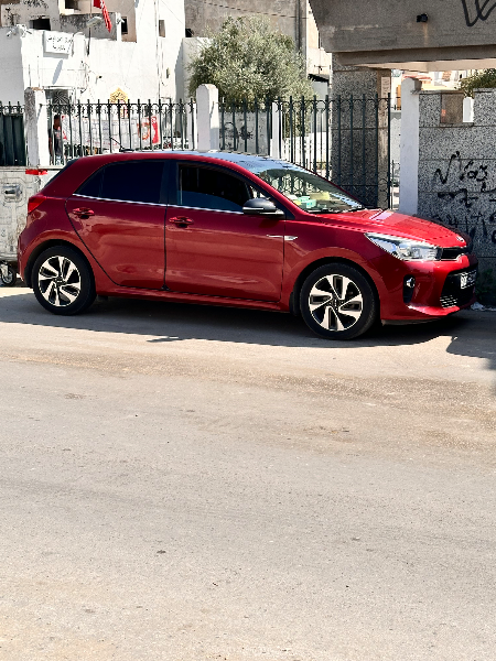 Kia RIO - Photo 12