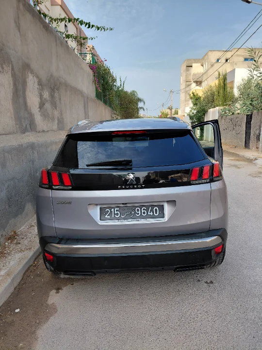Peugeot 3008 - Photo 2
