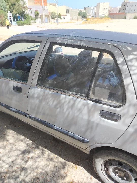 Renault Clio - Photo 3