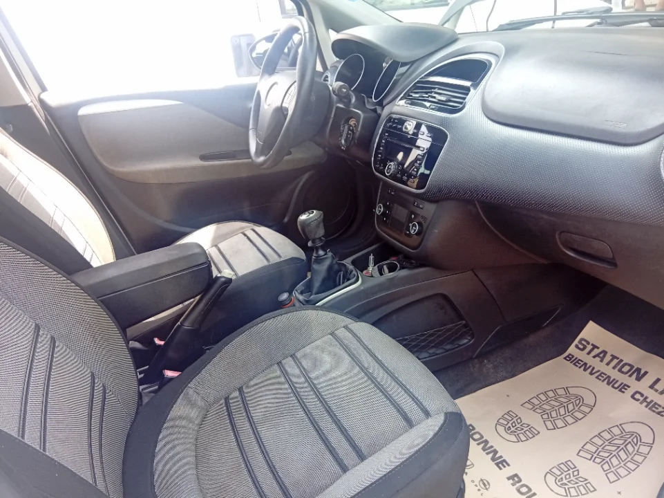 Fiat PUNTO EVO - Photo 3