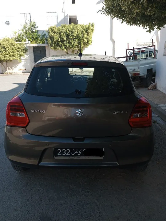 Suzuki Swift - Photo 9