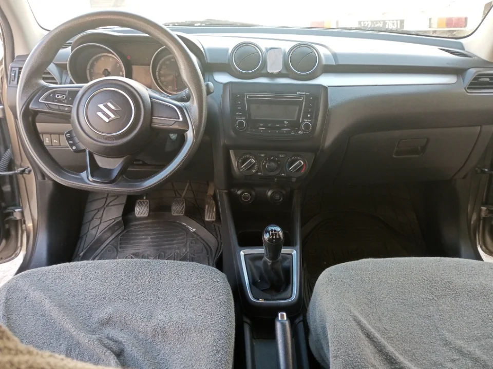 Suzuki Swift - Photo 8