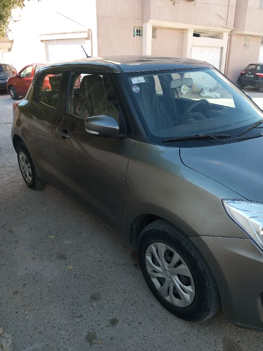 Suzuki Swift - Photo 6