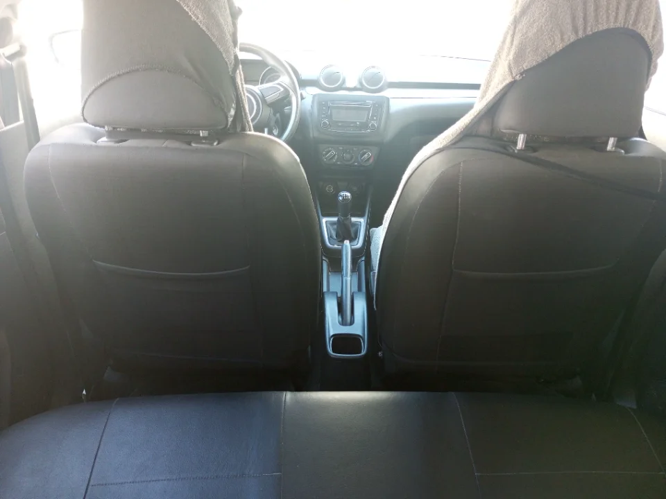 Suzuki Swift - Photo 2