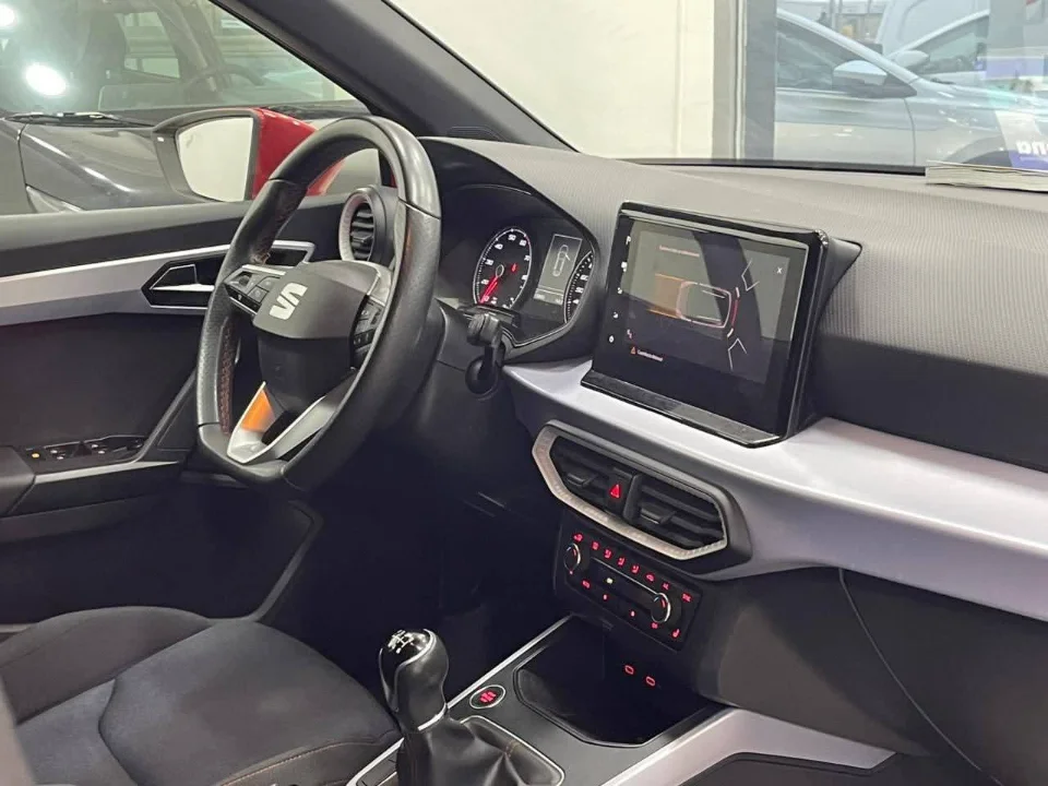 Seat Arona - Photo 4