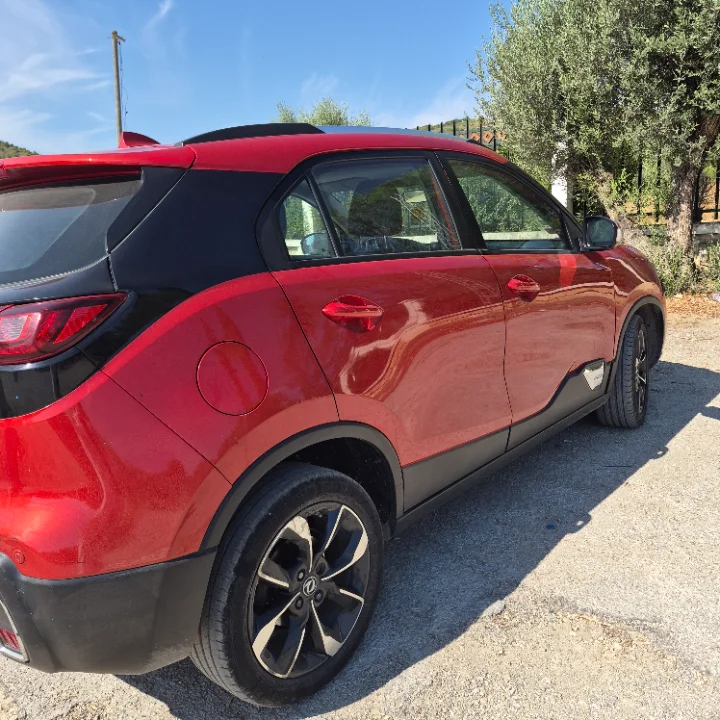 Dongfeng AX4 - Photo 4
