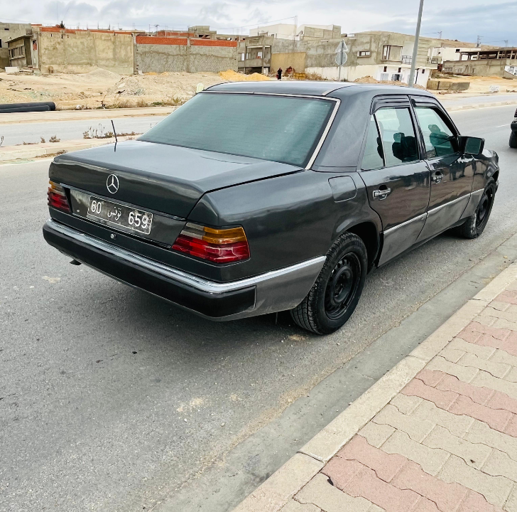 Mercedes 250 - Photo 3