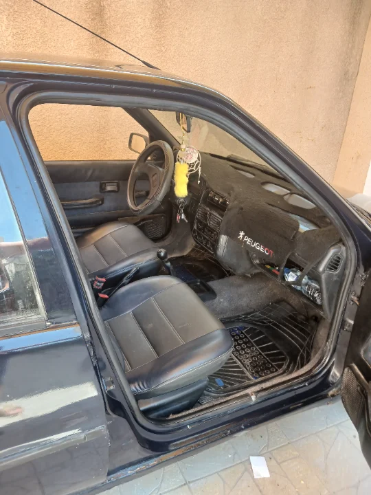 Peugeot 106 - Photo 6