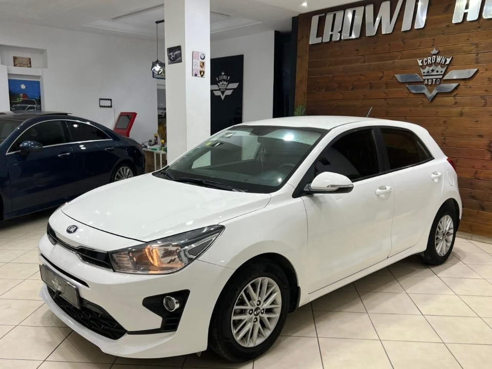 Kia RIO - Photo 11