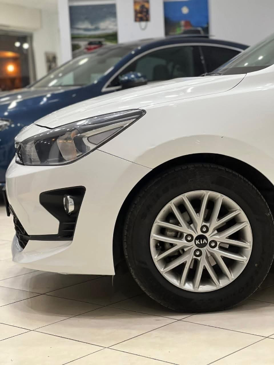 Kia RIO - Photo 10
