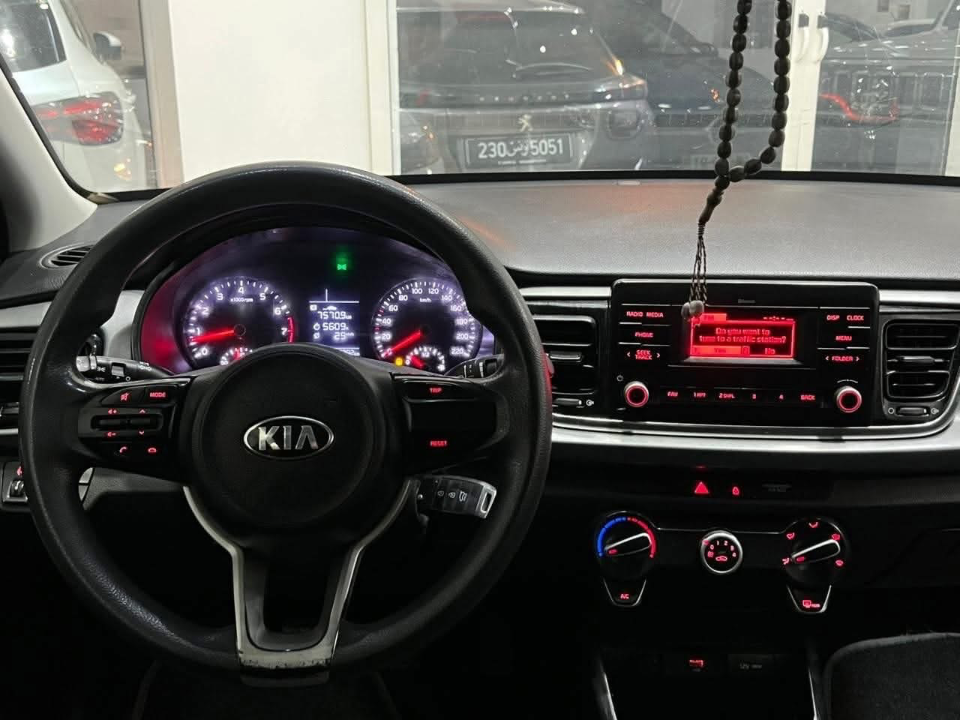 Kia RIO - Photo 7