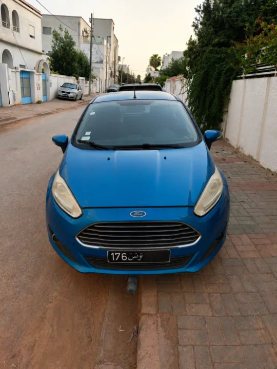 Ford FIESTA - Photo 8