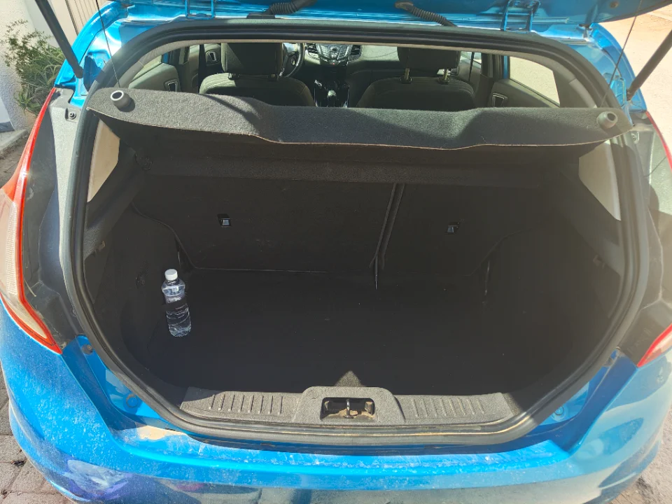 Ford FIESTA - Photo 4