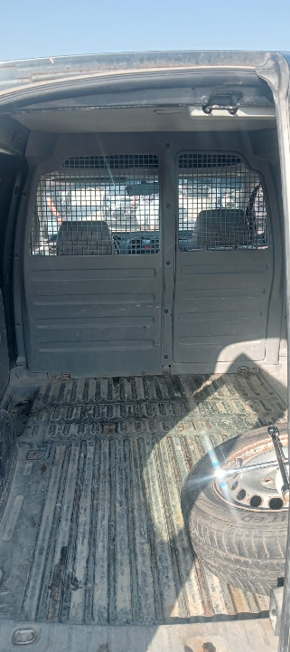 Volkswagen Caddy - Photo 2