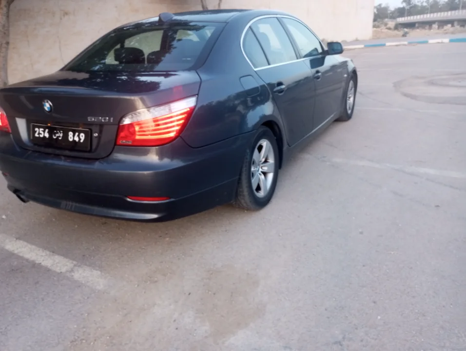 Bmw 520 - Photo 8