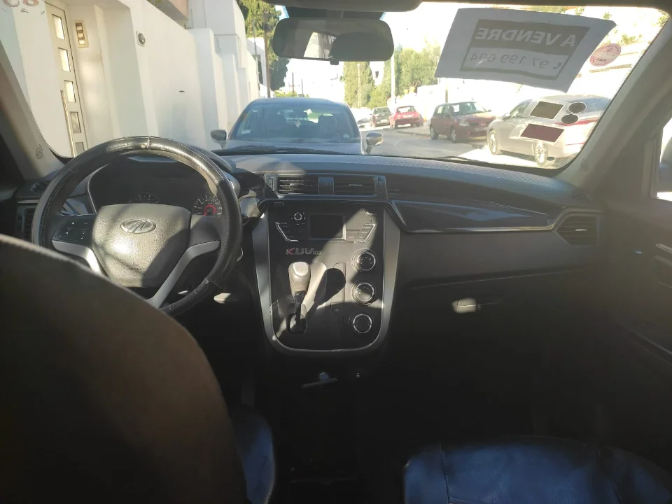 Mahindra KUV 100 - Photo 6