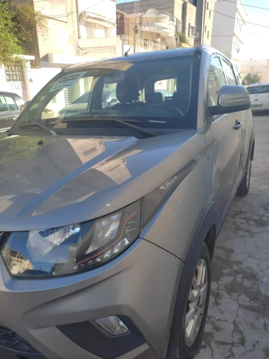 Mahindra KUV 100 - Photo 2