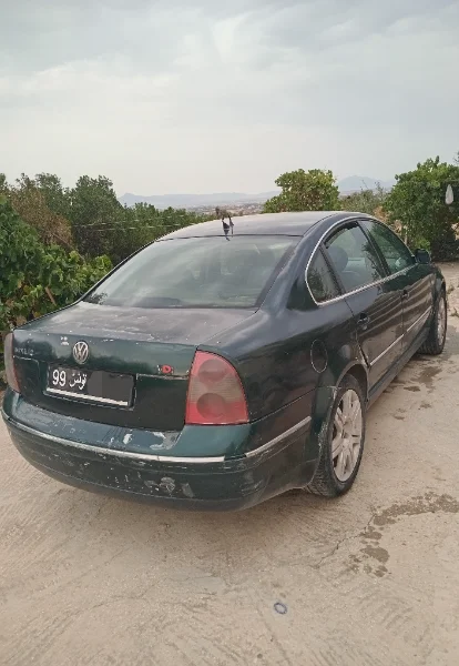 Volkswagen Passat - Photo 2