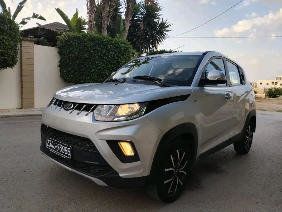 Mahindra KUV 100 - Photo 10