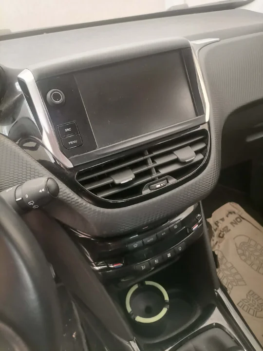 Peugeot 2008 - Photo 6
