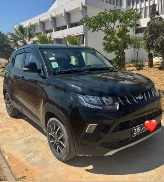 Mahindra Kuv 100 2022 Essence