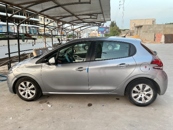 Peugeot 208 2020 Essence