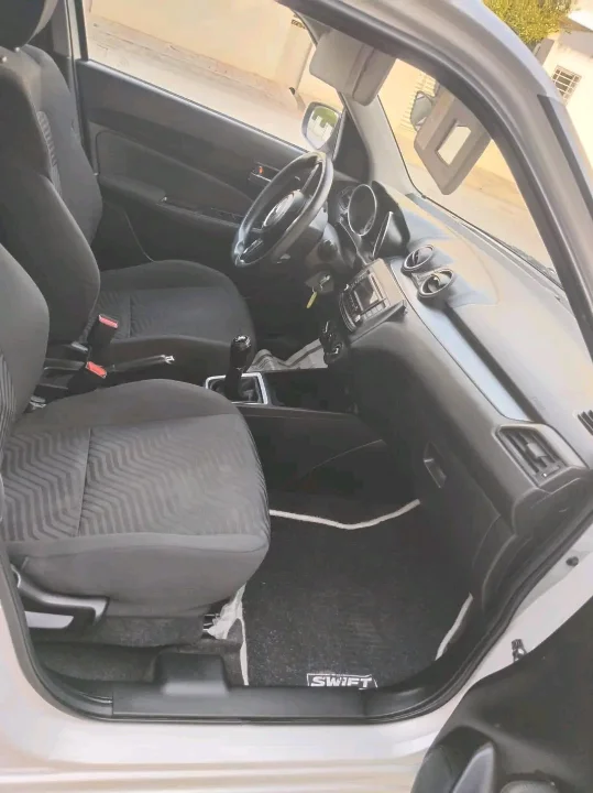 Suzuki Swift - Photo 10