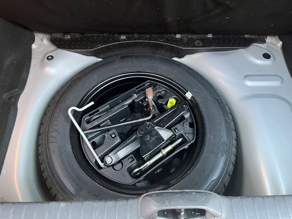 Peugeot 208 - Photo 8