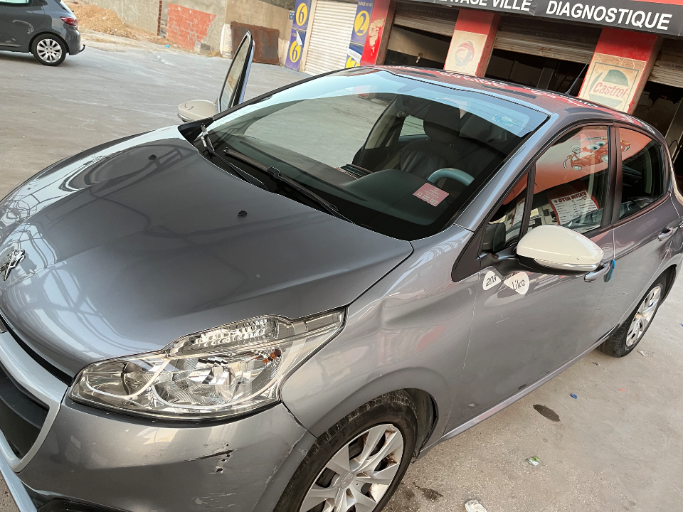 Peugeot 208 - Photo 7