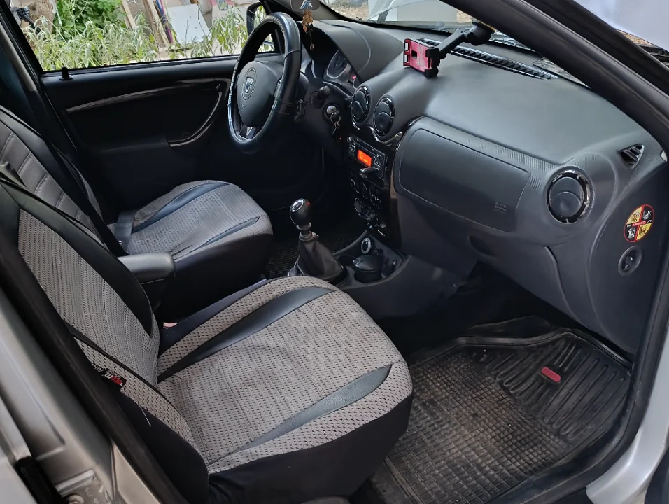 Dacia DUSTER - Photo 6
