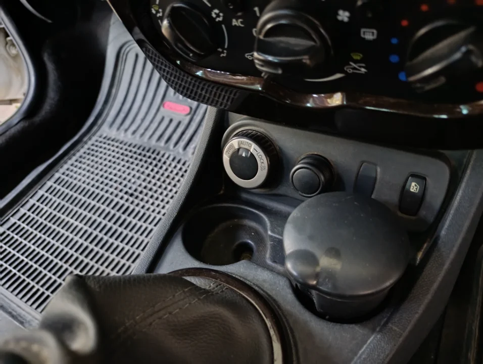 Dacia DUSTER - Photo 2