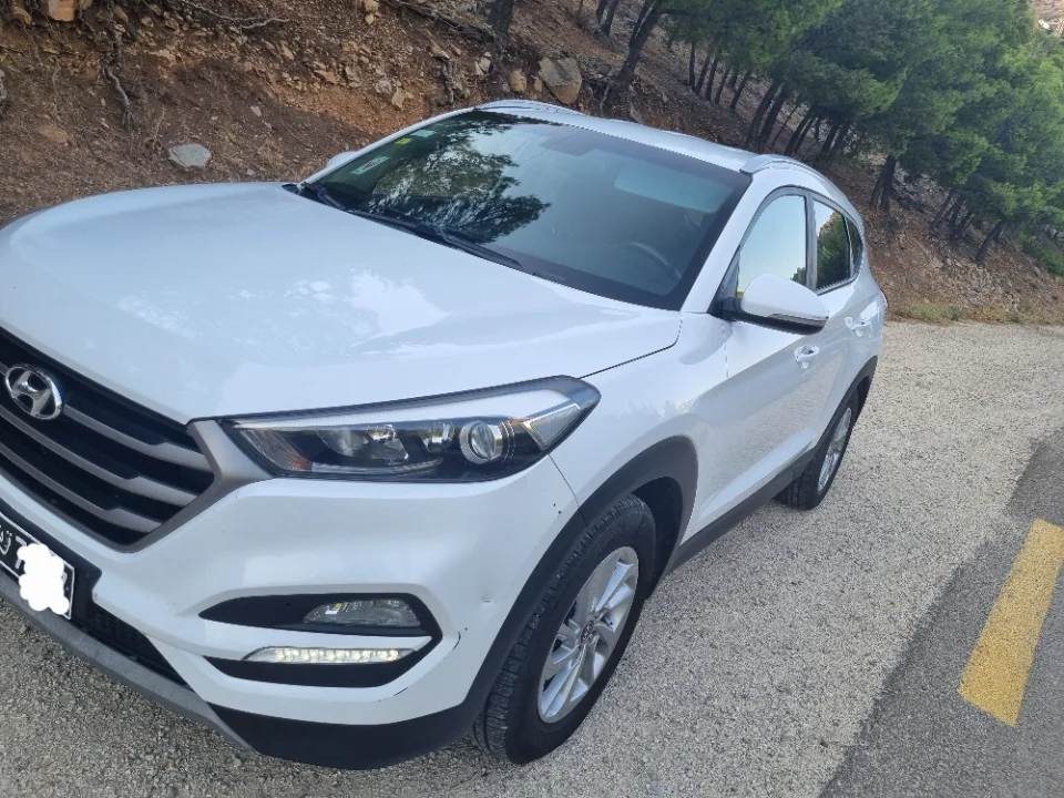 Hyundai TUCSON - Photo 2