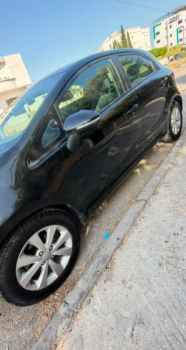 Kia RIO - Photo 7