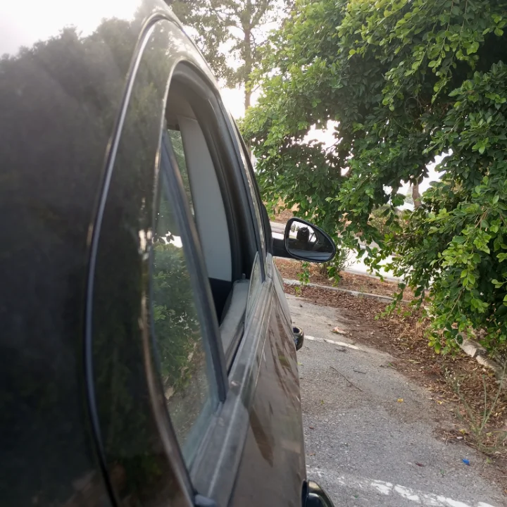 Chevrolet SONIC - Photo 2