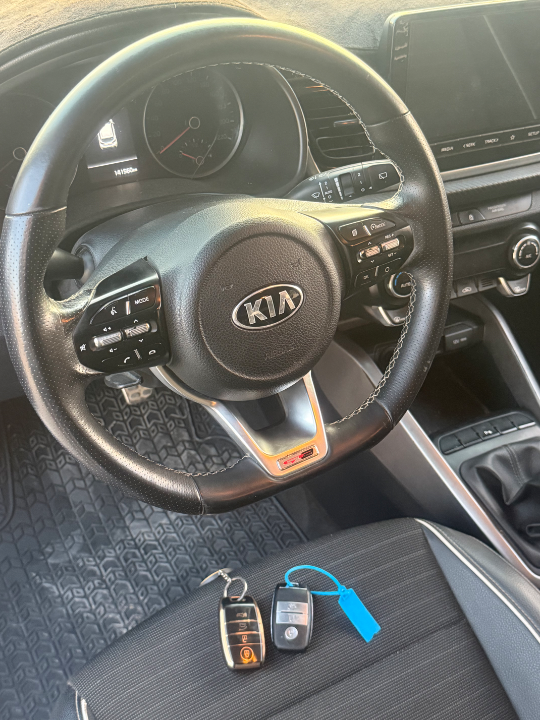 Kia RIO - Photo 8