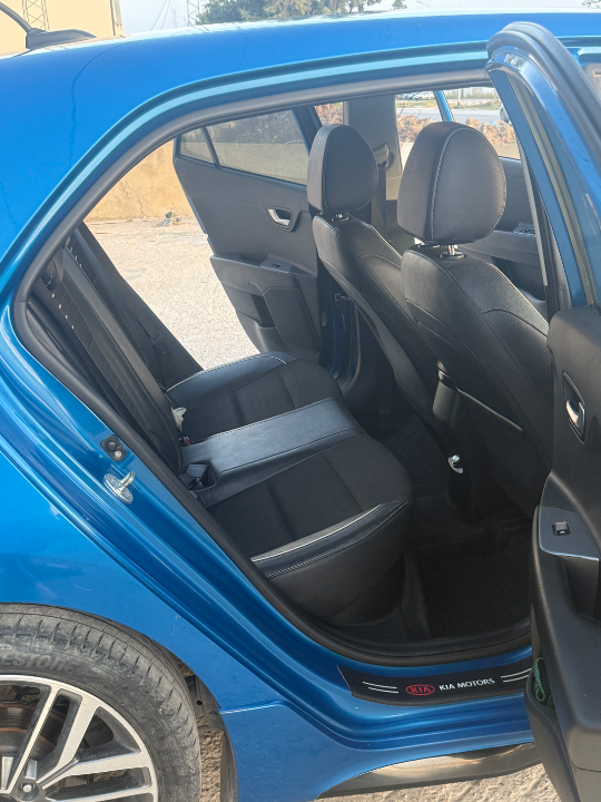 Kia RIO - Photo 6