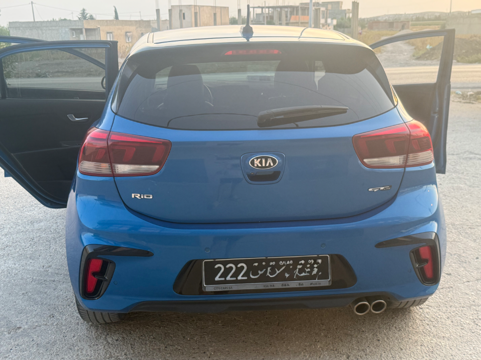 Kia RIO - Photo 4
