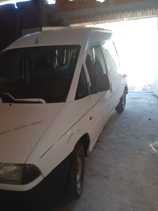 Peugeot Expert - Photo 6