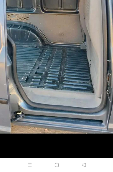 Volkswagen Caddy - Photo 3