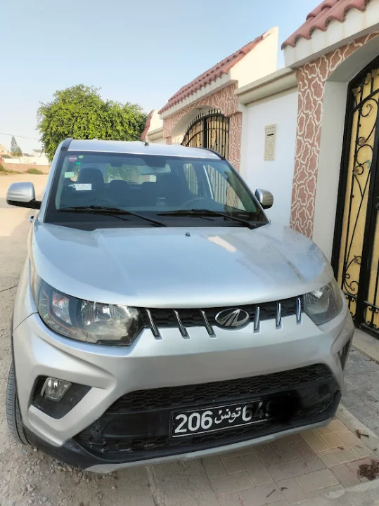 Mahindra KUV 100 - Photo 5