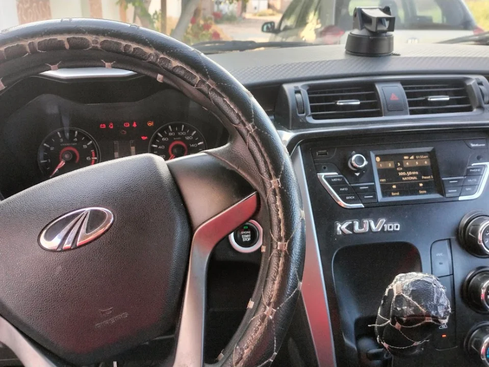 Mahindra KUV 100 - Photo 2