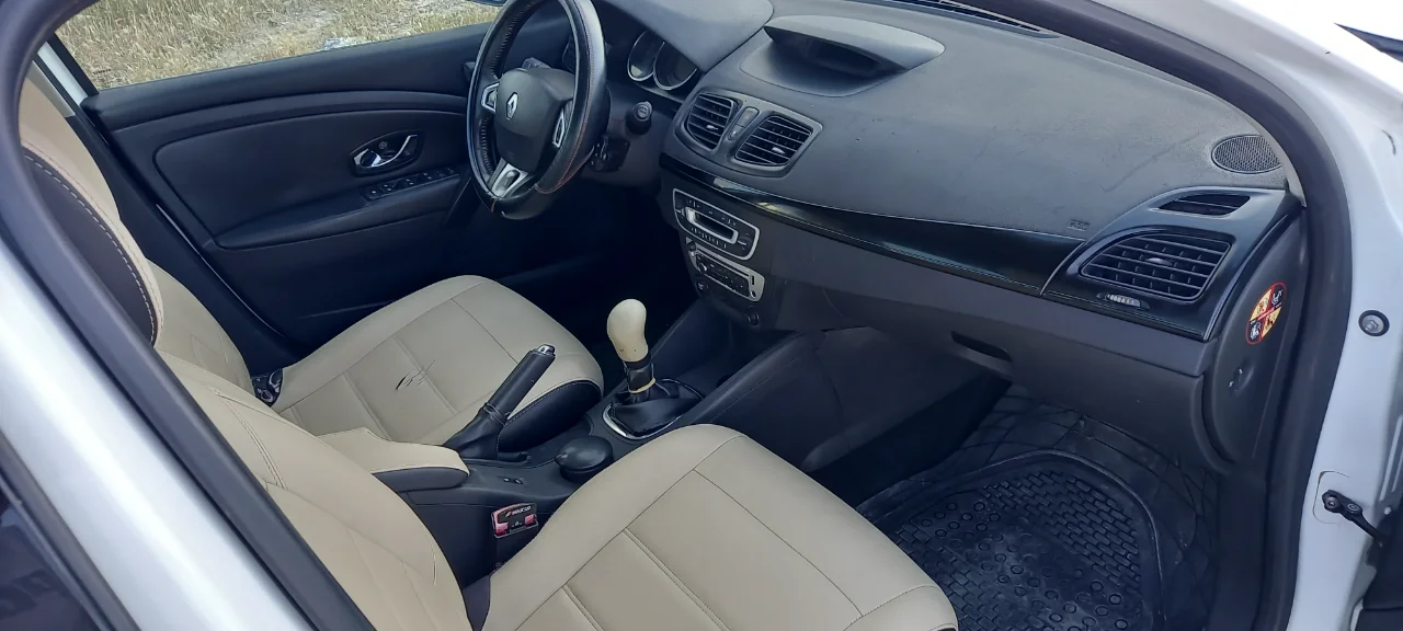 Renault Fluence - Photo 9
