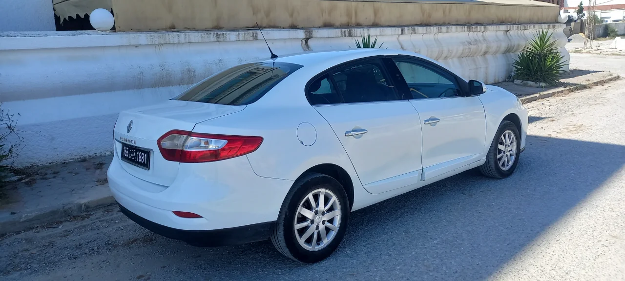 Renault Fluence - Photo 7
