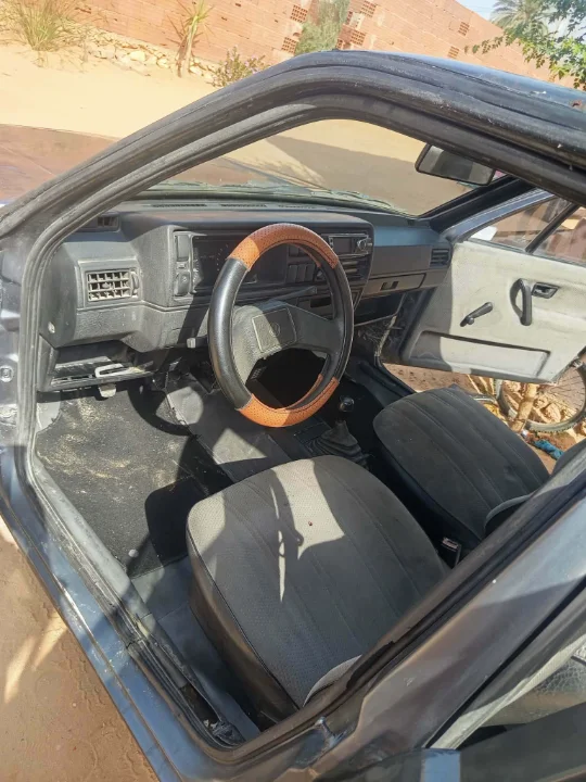Volkswagen Jetta - Photo 5